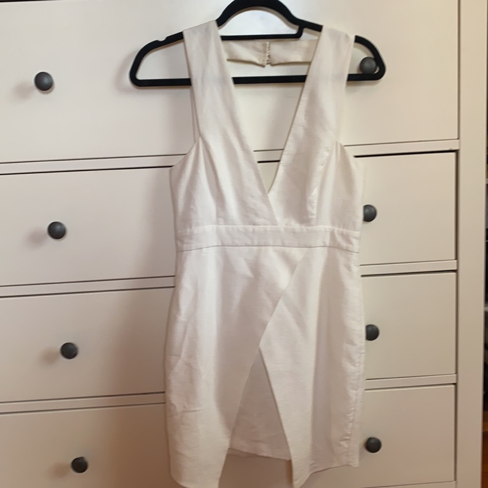 white Finders Keepers Dress - Urban Outfitters - Picture 2 of 3